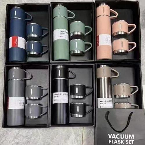 Vacuum Hot Water Flask With 2 Cups Gift Set