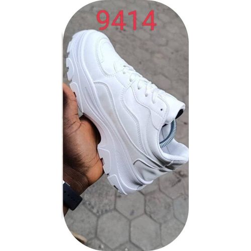 Nice Classic white Unisex Sneaker