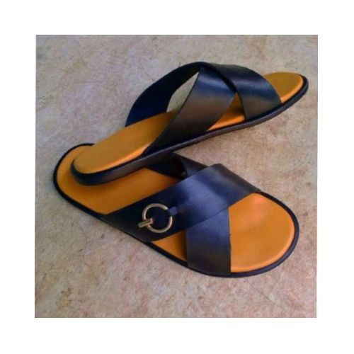 Unique Palm Slippers With Crossed Front - Black