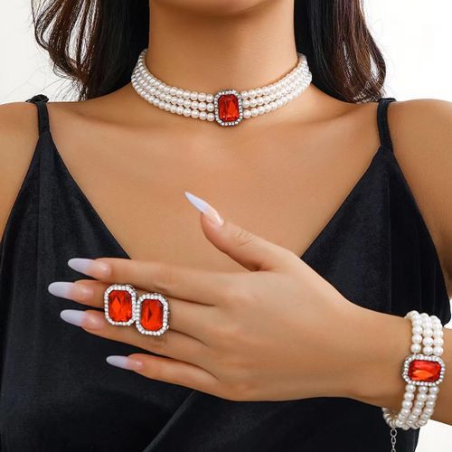 4 Pcs Ladies Necklace Elegant Jewelry Set For Women Pendant + Bracelet + Earrings - Red
