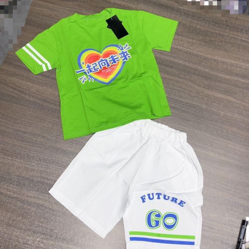 Quality boy 2 pieces set ( only top and niker