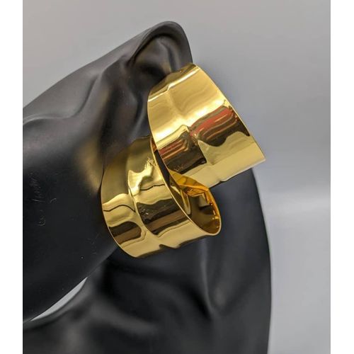 Elegant Gold Earrings for Women – Stylish & Trendy