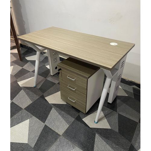 New Modern K1 Metal Office Table with Drawers
