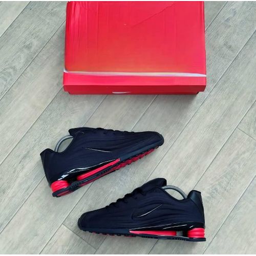 Unisex Air-Cushion Athletic Running Sneakers - Black & Red