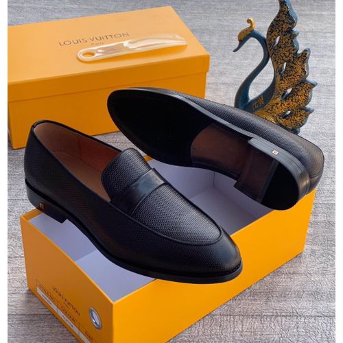Men’s Textured Leather Loafers