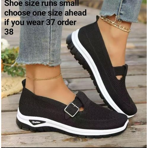 Ladies Flat Elegant Shoe Black And White