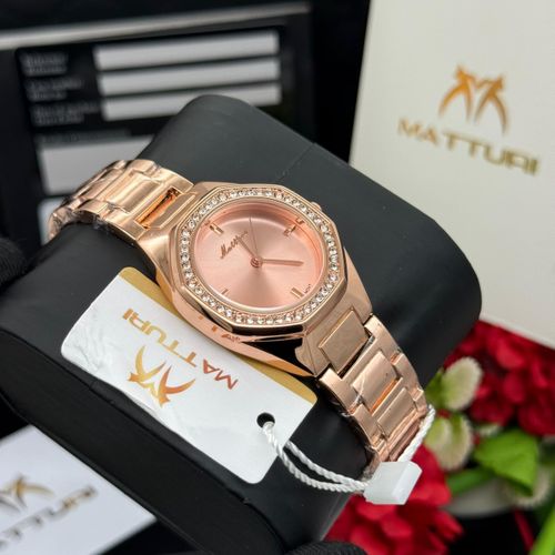 Luxury female Wristwatch
