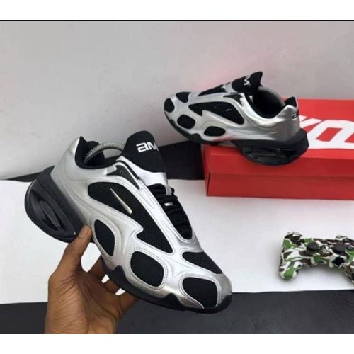 Men's Futurist Air Caged Athletic Sneakers - Metallic Silver & Black Cushioning Running Shoes