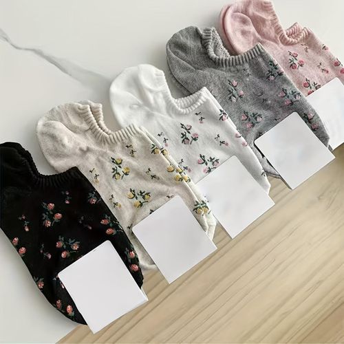 3 Pairs Women's Floral Print Ankle Socks - Heart-Shaped Toe Low-Cut Breathable Socks with Multi-Color Flower Patterns, Stylish Gift Box for Casual & Formal Wear, Everyday Essentials, Feminine Design, Soft Fabric, Sock Collectors