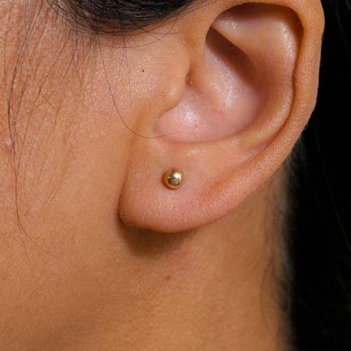 Classic Men Gold Stud Earrings