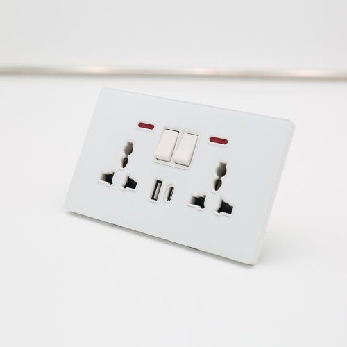 Double Switched Universal Wall Socket with Dual USB-A & Type-C Ports (White Finish).
