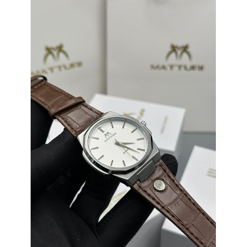Flat Brown Leather Color Business men's wristwatch