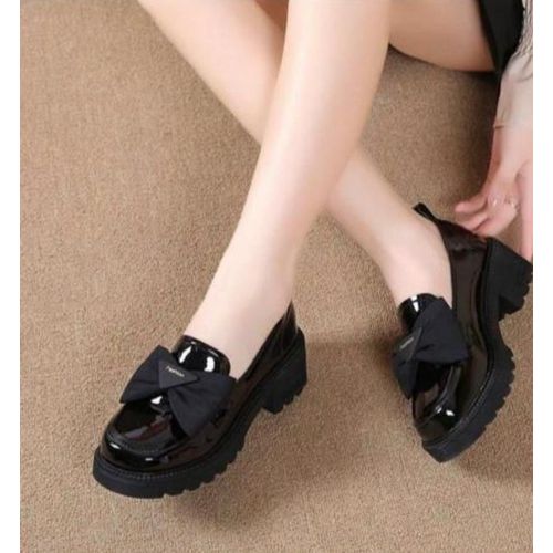 Veloura Bow Glossy Loafers – Black Edition (EB293)