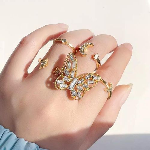 5pcs Gold Trendy Rings With Crystal Accents Knuckle Ring Set for ladies