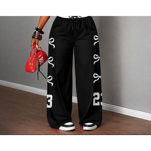 Elegant and Adorable ladies joggers Pant