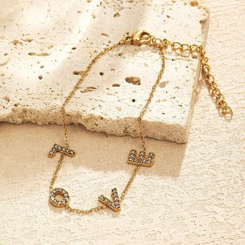NEW IN LOVE DETAILED BEAUTIFUL NON TARNISH BRACELET
