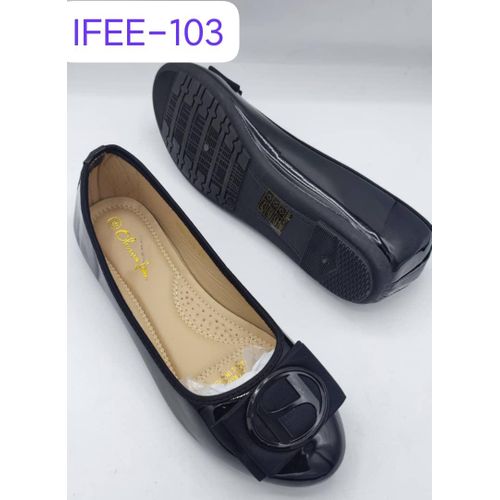 Quality Ladies Flat Shoe-black