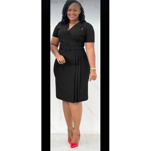 Beautiful Fitted Gown (Comes In Different Colours)