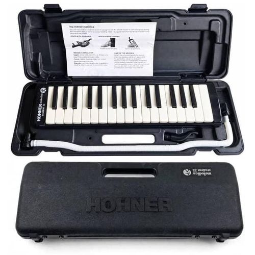 Hohner Student 32 Melodica with Hard Case, Mouthpiece and pipe – Black