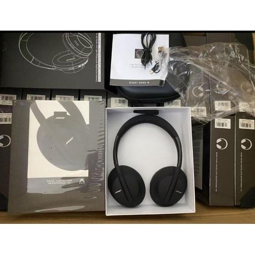 Bluetooth Over-Ear Headphone – Noise Cancellation Wireless Gaming Headset with Detachable Microphone. ( black )