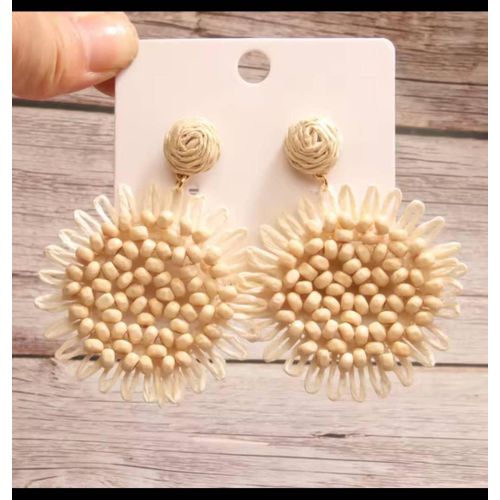 Elegant lightweight floral earrings