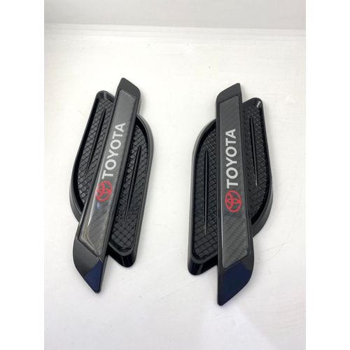 Carbon Fiber Toyota Fender Airflow Side