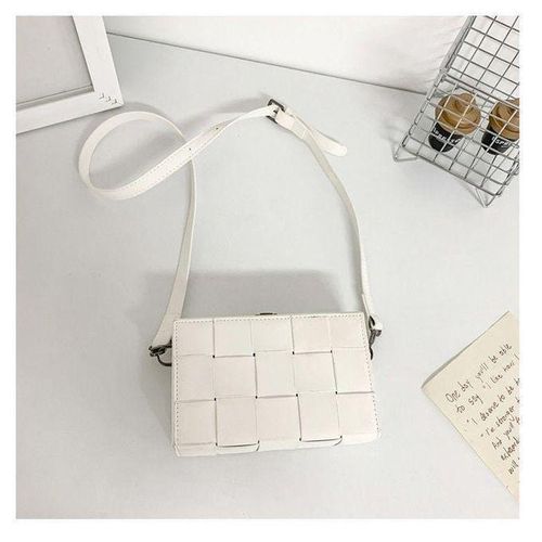 Men's New Trendy Soft Casual Crossbody Shoulder Square Bag - Anti Lock Leather PU Messenger Chest Shoulder Box Design Bag