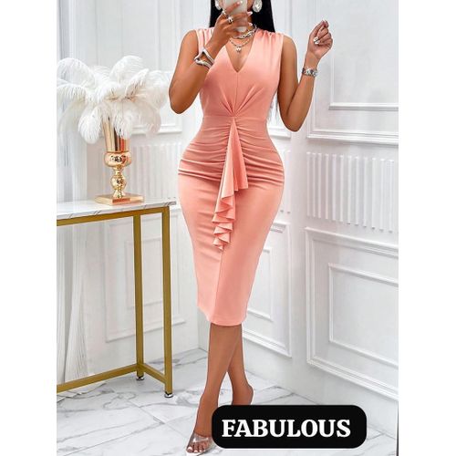 Adorable fitted gown for ladies
