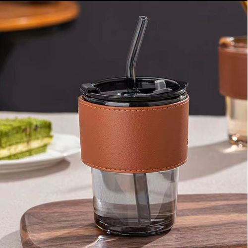 12oz Beverage Drinking Glass Cup With Colorful Leather Cover Borosilicate Glass Mug Cup With Lid and Straw