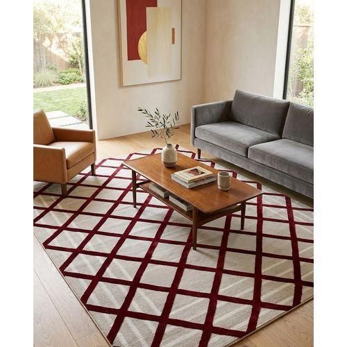 Geometric Area Rug with Metallic Accents (5x7 Ft)