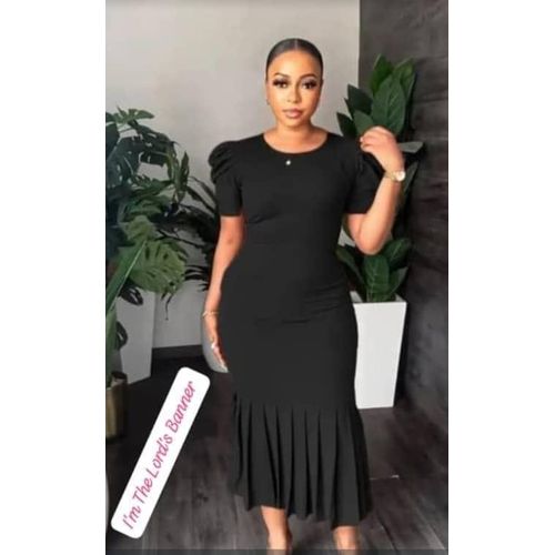 Top notch gown for ladies