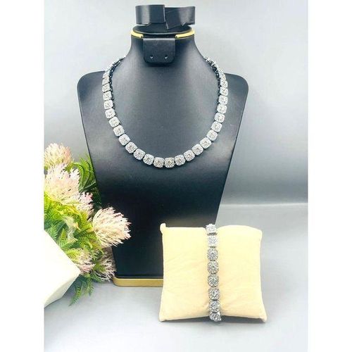 2in1 Rugged & Sophisticated Cuban Big Men Solid Miami Necklace + Crusifix Pendant