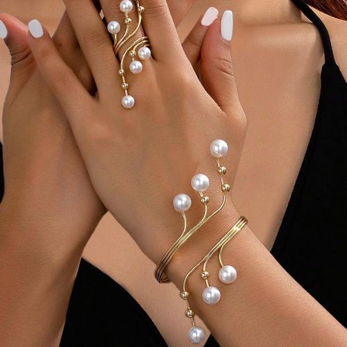 Gorgeous multi-purpose bangle/armlet with ring