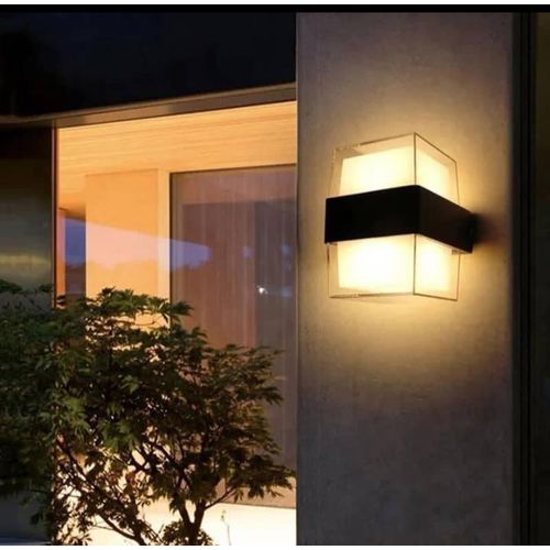 Pure water resistant outdoor lighting