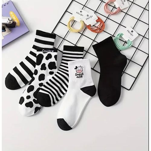 Stylish Animal Print Cow-Themed Comfortable And Soft Women'S Socks Suitable for All Seasons