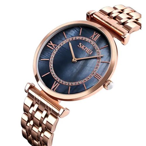 Fashionable Unisex Gold Wristwatch