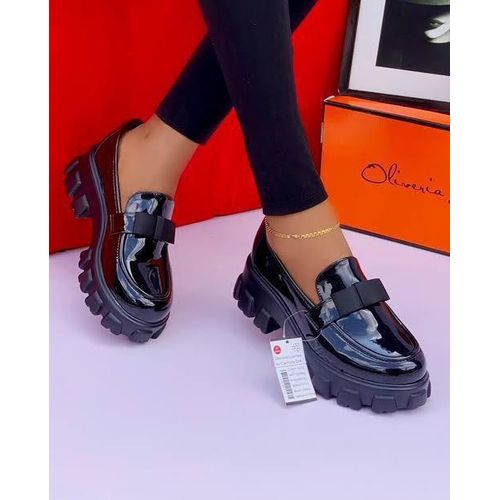 Quality Rugged Flat Bold Tie Designed Black Loafers Shoe With Chunky Sole For Women