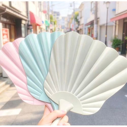2Pcs Banana Leaf Handheld Fan – Natural Woven Portable Hand Fan for Summer, Beach & Outdoor Use