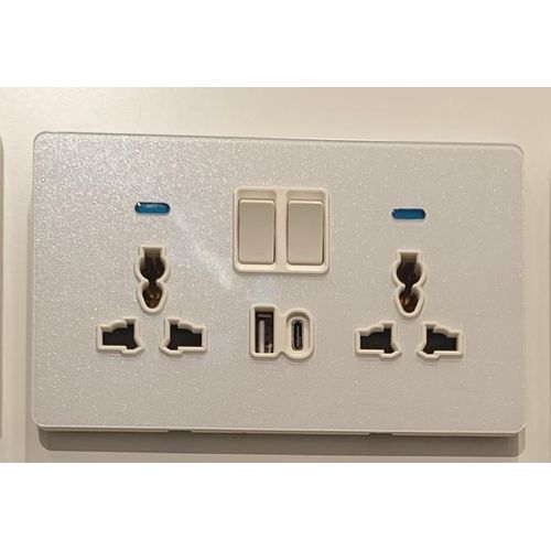 Double Switched Universal Wall Socket with USB-A & Type-C Ports