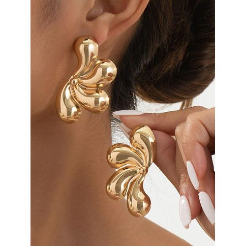 Ladies Elegant Earing Gold Plated Earings