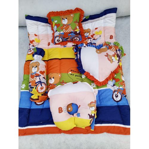 Cozy beary baby duvet set