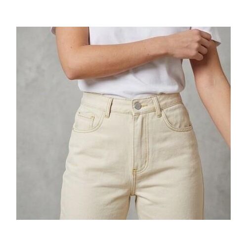 Casual Ecru High-Rise Straight Leg Denim Jeans - Relaxed Fit Ankle-Length Cotton Trousers for Women