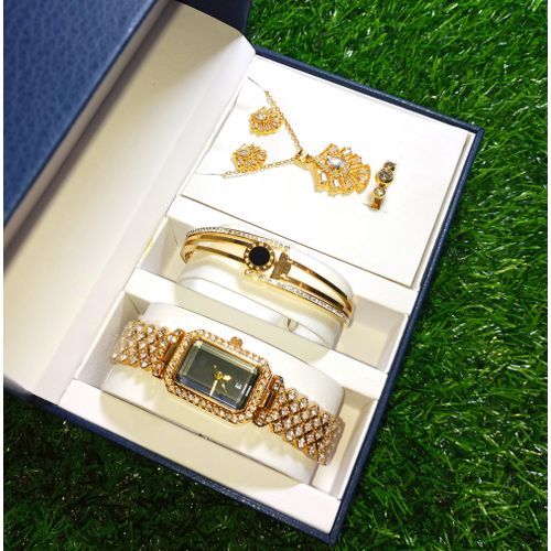 Elegant & Awesome Long Lasting Set Of Classic Wristwatch/Necklace/Bracelet/Earring/Ring