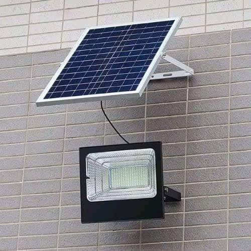 100W Solar Flood Light For Outdoor Or Indoor Lighting