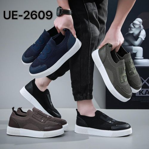 MENS BREATHABLE SLIP-ON KNIT SNEAKERS