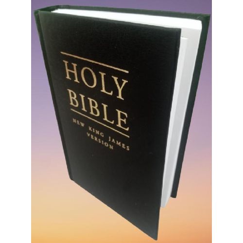 New King James Version (NKJV) With Concordance / Dictionary,Easy-to- Carry (Hardcover)