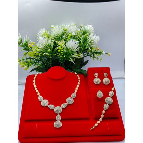 Quality Sophisticated Zirconia Diamond Iced Female Necklace/Bracelet/Ear-Ring