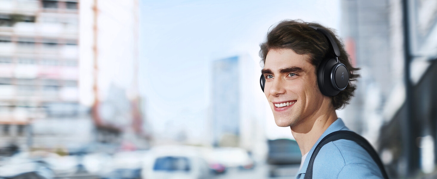 Use the app to choose from 5 levels of transparency and noise cancelling