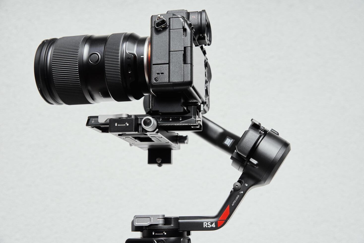 Sony camera mounted on DJI RS4 gimbal. Camera stabilization technology. Electronic steadicam DJI. shooting equipment. Wroclaw, Poland - May 18, 2024 48849239 Stock Photo at Vecteezy