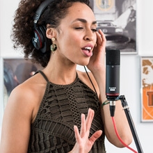 HP60 MkIII professional closed-back headphones